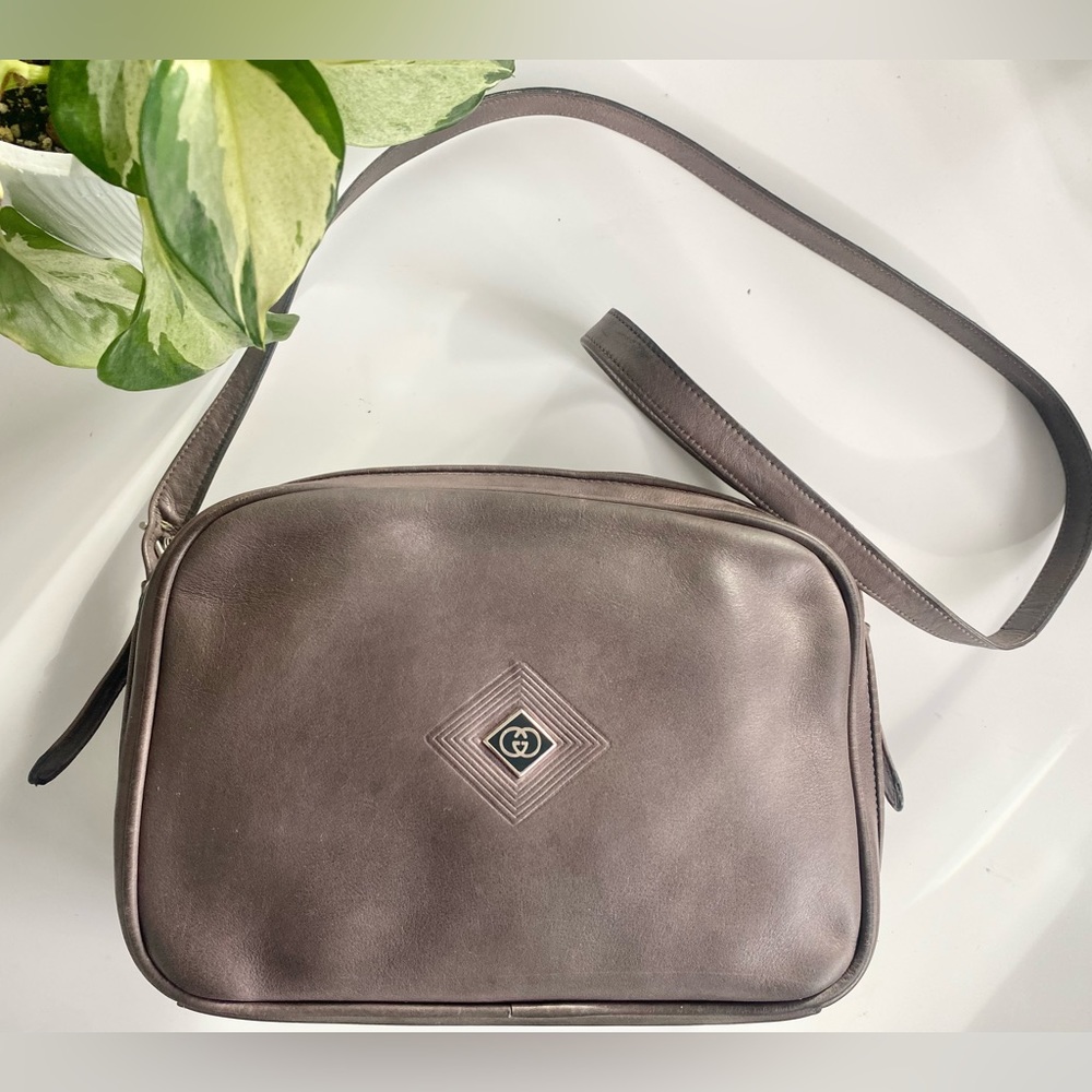 Gucci Vintage Grey Leather Crossbody 👜 Quiet Luxury